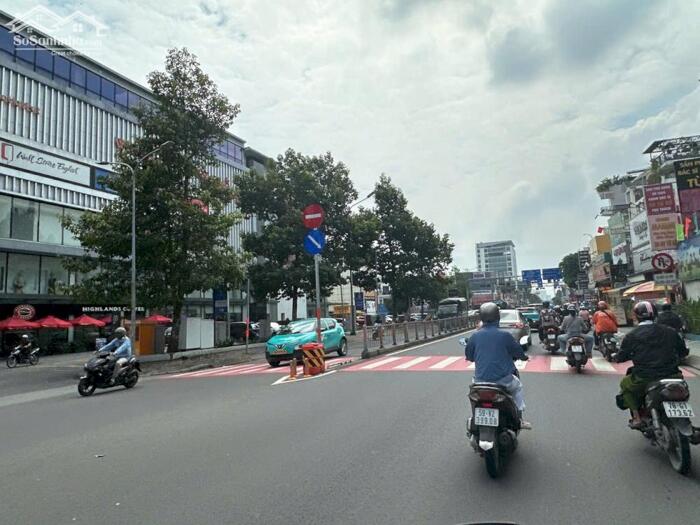 Hình ảnh Bán đất xây nhà cao tầng 112m2 HXH Dương Quảng Hàm ngang 4m sát Bình Thạnh nhỉnh 11 tỷ 3