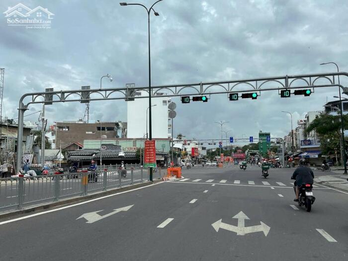 Hình ảnh Bán đất xây nhà cao tầng 112m2 HXH Dương Quảng Hàm ngang 4m sát Bình Thạnh nhỉnh 11 tỷ 7