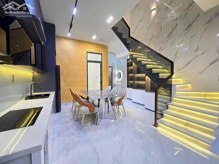 Hình ảnh Chính Chủ gửi bán nhà 3 tầng Full Nội Thất MT Hoà Minh 21.Đà Nẵng 2