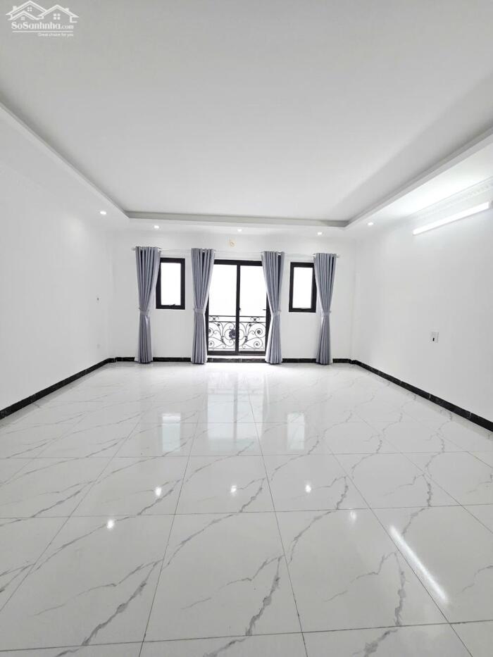 Hình ảnh Bán Nhà Thạch Bàn - Lô góc - 2 Mặt thoáng - Full Nội Thất. 45m x 5T. Lh 0965858116 5