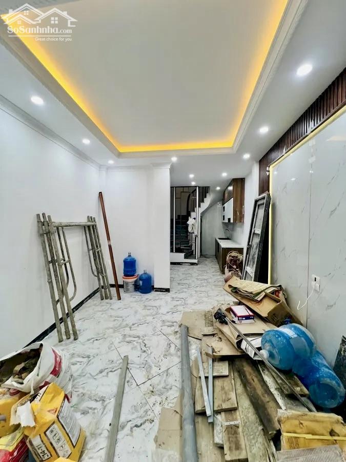 Hình ảnh Nhà mới kính koong phố Láng Hạ - Ba Đình, 30m2 xây 5 Tầng, 3PN, Gần Chợ Thành Công, Sổ Đỏ, 1
