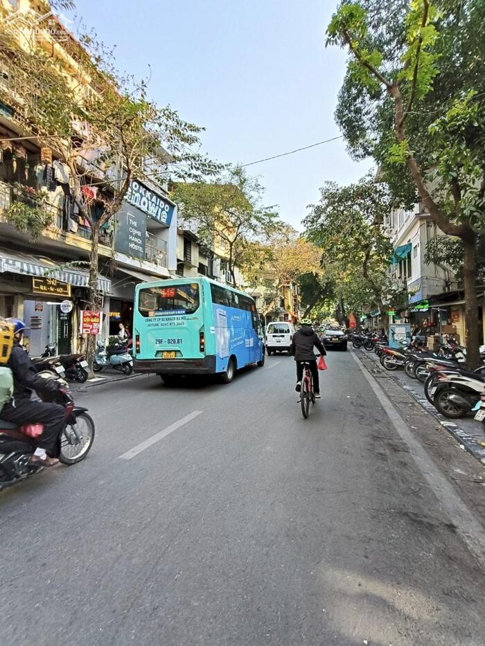 Hình ảnh Bán Nhà Mặt Phố Cổ Hàng Lược Hoàn Kiếm 118m2-4T MT5,3m 85 Tỷ Có Thương Lượng. 0