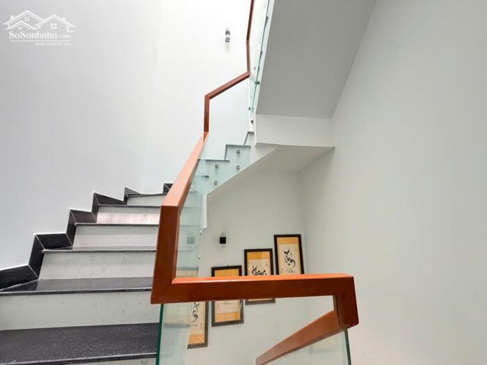 Hình ảnh Bán Nhà 3 Tầng Hẻm Nguyễn Khuyến – Bắc Nha Trang 1