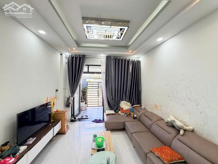 Hình ảnh Bán Nhà 3 Tầng Hẻm Nguyễn Khuyến – Bắc Nha Trang 0