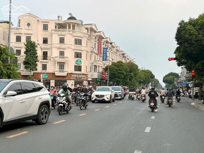 Hình ảnh Nhà chính chủ Phan Văn Trị P.10 62m2 nở hậu 4.25m 3 tầng đẹp sát bên Cityland chỉ 10.6 tỷ. 4