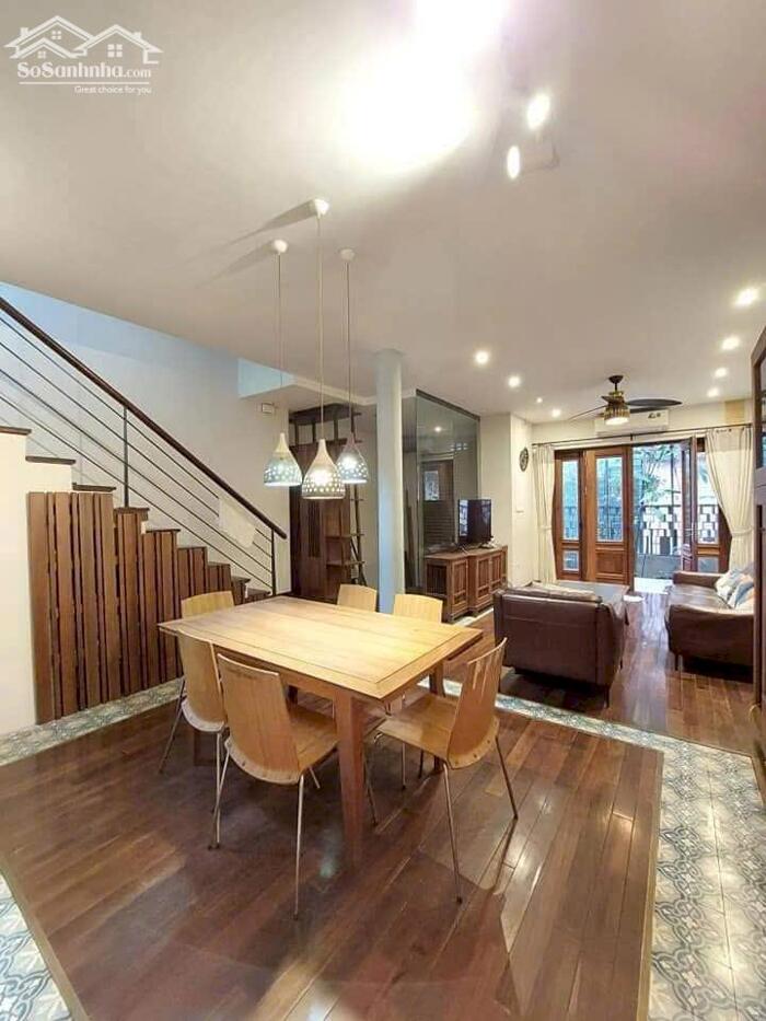 Hình ảnh Bán nhà Nguyễn Phúc Lai 48m2 nhà đẹp ngõ thông thang máy 12.8 tỷ 1