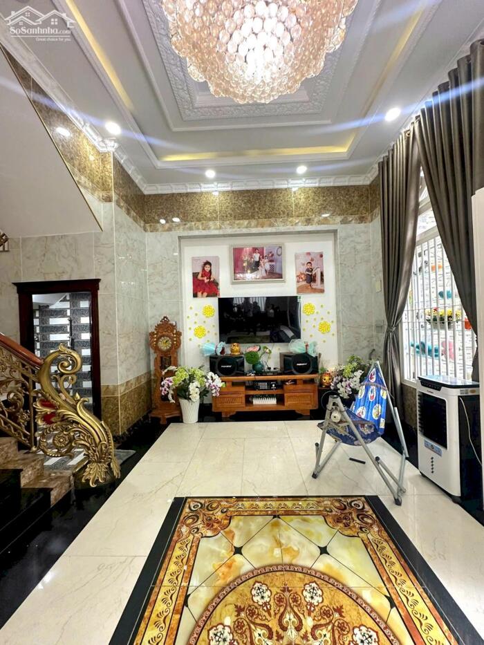 Hình ảnh Bán nhà Đê La Thành 55m2 nhà đẹp ngõ nông rộng hai mặt thoáng 10 tỷ 0