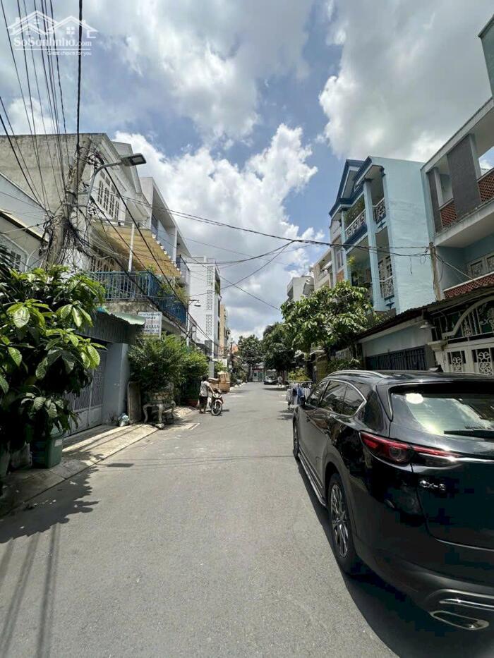 Hình ảnh Bán đất tặng nhà C4 ngang 10m 240m2 hẻm 496 Dương Quảng Hàm tiện xây mới 21 tỷ hơn. 4