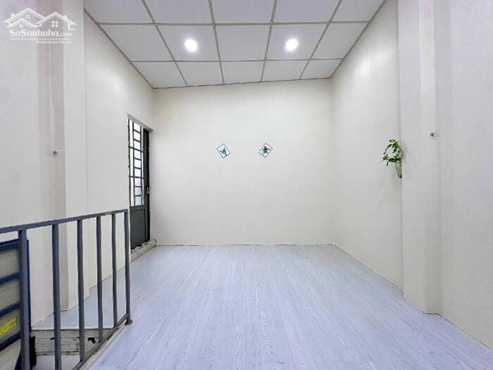 Hình ảnh Bán nhà gần mặt tiền Đỗ Đức Dục, 16m2 chỉ 2 tỷ 15 SHR 2 tầng 1