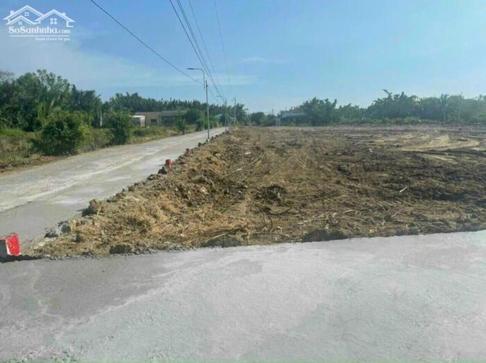 Hình ảnh Nền thổ cư 182m2 mt xe hơi xã Phước Đông giá ngộp cần bán lỗ 750tr 2
