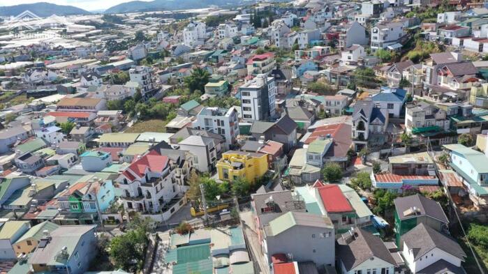 Hình ảnh Biệt thự 4 tầng, 11 phòng – Nguyễn An Ninh, Đà Lạt – Sổ riêng, ô tô lớn! 1