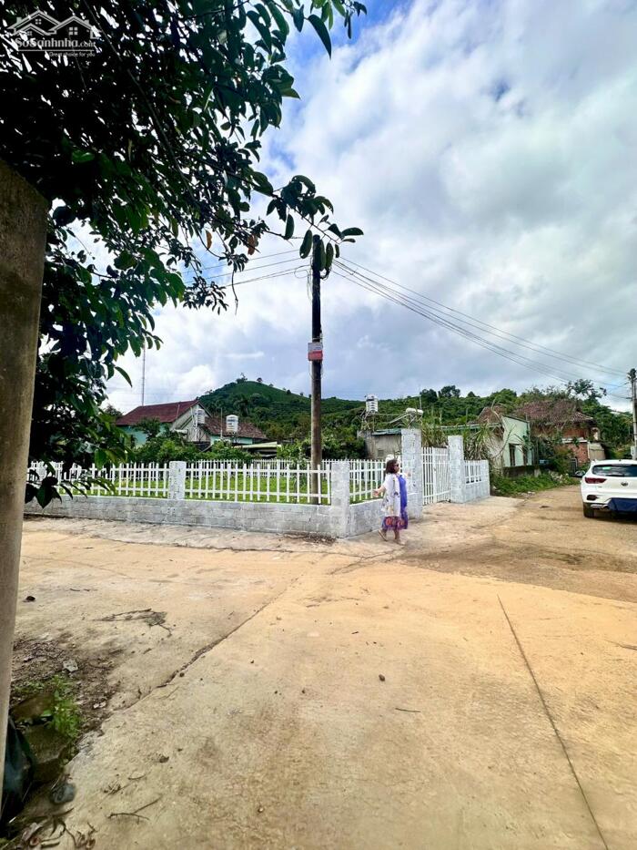 Hình ảnh Bán nhanh lô góc 2 mặt đường ở P3 - Bảo Lộc, cách Ql20 chỉ 500m 0