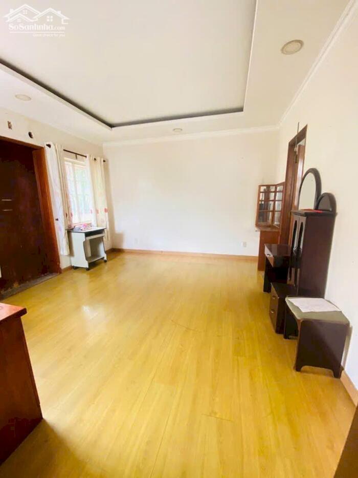 Hình ảnh Biệt thự cổ mái Thái GẤP BÁN hẻm 537 Nguyễn Oanh ngang 14m 233m2 view sông 22.5 tỷ. 6