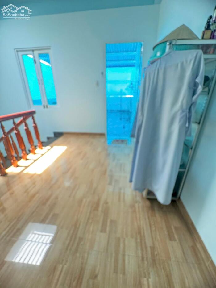 Hình ảnh Cần bán nhà đẹp 1 trệt 3 tầng. đối diện công Viên thuộc khu đô thị mới Phước Long B 1