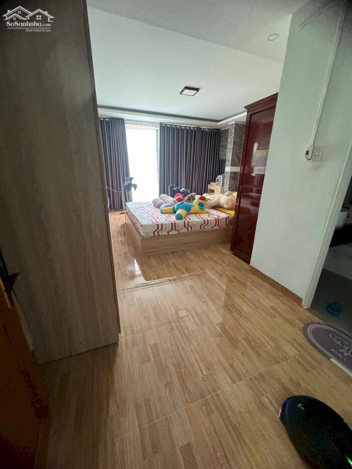 Hình ảnh Cần bán nhà đẹp 1 trệt 3 tầng. đối diện công Viên thuộc khu đô thị mới Phước Long B 8