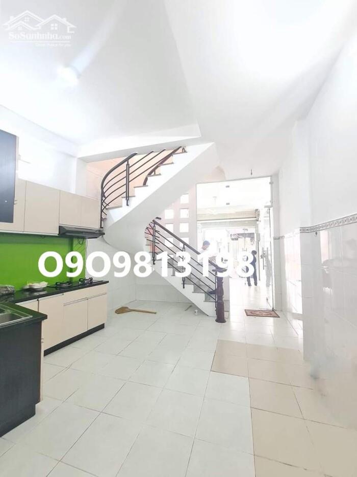 Hình ảnh ️️️Giá TL Tốt Bán Nhanh Khu VIP Quận 1 SHR 4 Tầng.️️️ 0