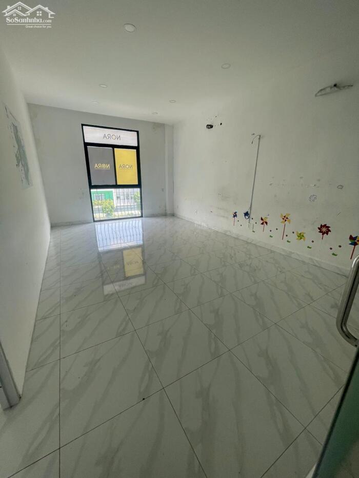Hình ảnh CHO THUÊ TẦNG VĂN PHÒNG ĐỐI DIỆN TRƯỜNG VINSCHOOL 100M2 NGĂN 3 PHÒNG 5