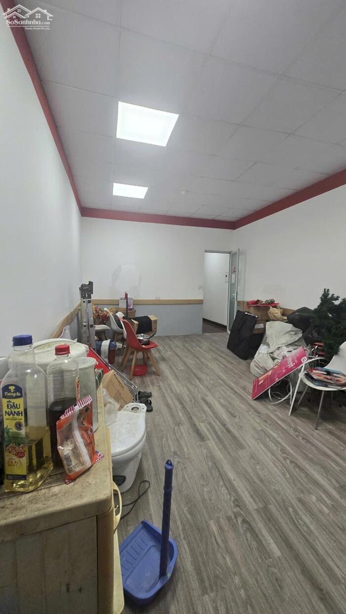 Hình ảnh Mặt Phố Nguyễn Lương Bằng 6 T Thang Máy 105M2 55 Tỷ DT 90tr/th Mặt Tiền Đẹp 2