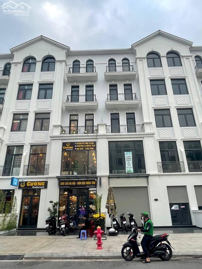 Hình ảnh cho thuê căn nhà phố 5 tầng vinhomes quận 9 trục D2A trục đường chính, sầm uất nhất khu đô thị 5