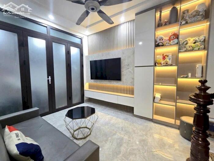 Hình ảnh Bán nhà Quốc Tử Giám 65m2 nhà đẹp ngõ nông cách ô tô 10m 12.9 tỷ 0