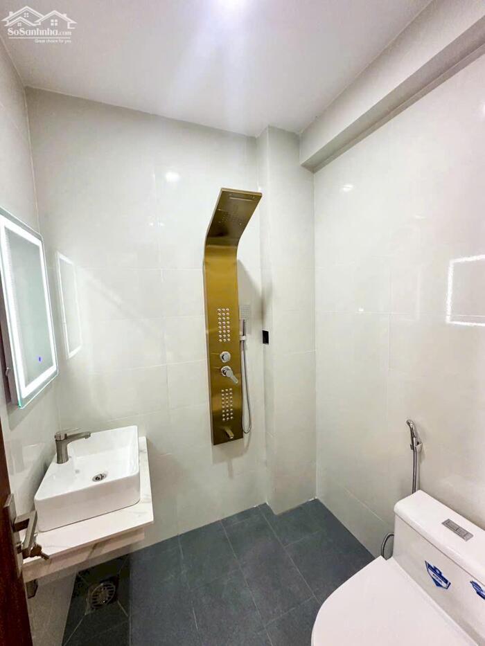 Hình ảnh BÁN NHÀ 1 TRỆT 2 LẦU ( HOÀN CÔNG ) TẠI KDC HOÀNG MINH CHÁNH P. HOÁ AN 12