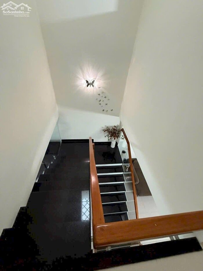 Hình ảnh Chính chủ gửi bán nhà 2 tầng MT đường Đặng Huy Tá,P Thanh Khê.Đà Nẵng 4