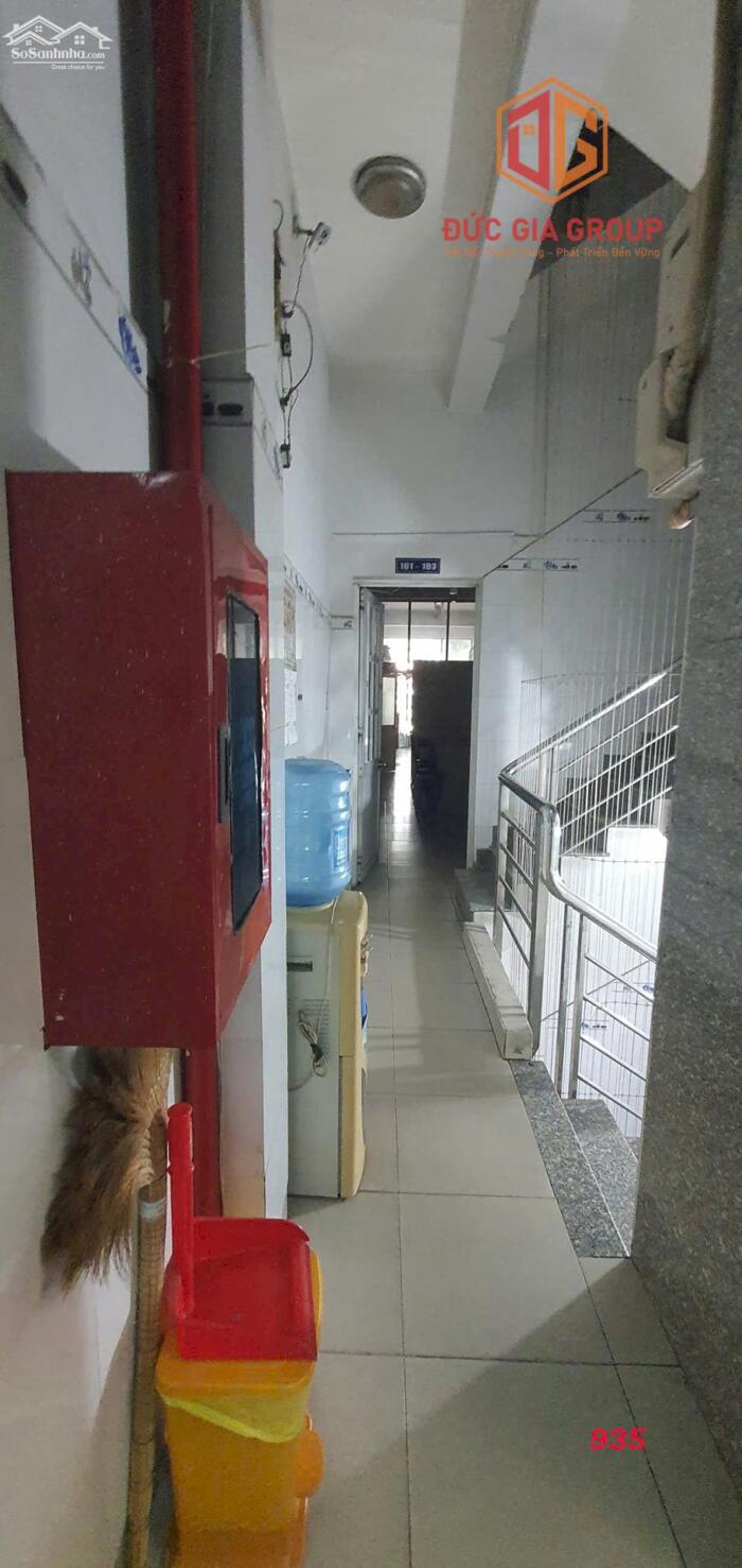 Hình ảnh Bán nhà mặt tiền đường 30 tháng 04; 1 hầm 6 lầu sổ hồng hoàn công 700m2 sàn giá 20 tỷ 8