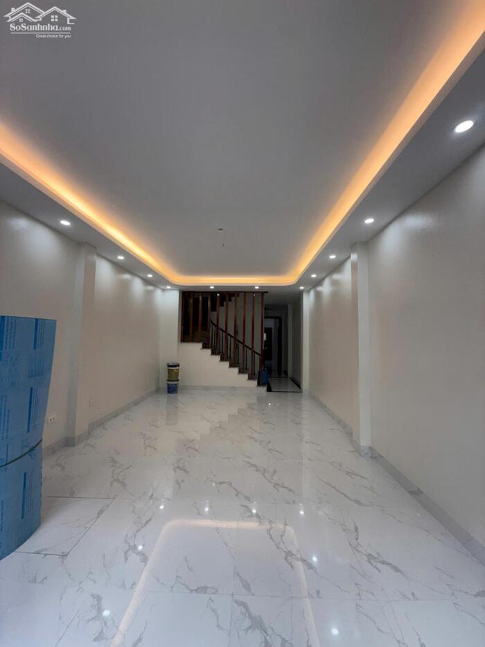 Hình ảnh Nhà 6 tầng thang máy 80m2 phân lô vỉa hè ô tô tránh khu tái định cư Tu Hoàng! 3