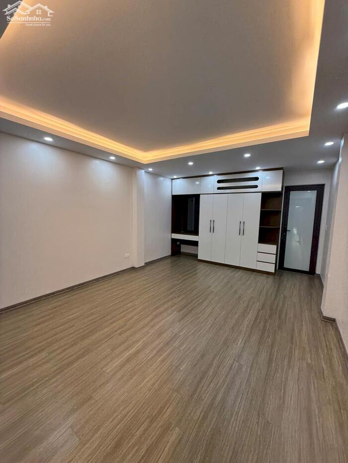 Hình ảnh Nhà 6 tầng thang máy 80m2 phân lô vỉa hè ô tô tránh khu tái định cư Tu Hoàng! 4