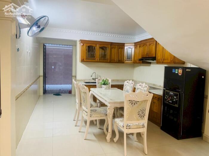 Hình ảnh Cho thuê nhà Văn Cao, DT: 90m2, 4 p.ngủ khép kín. 2