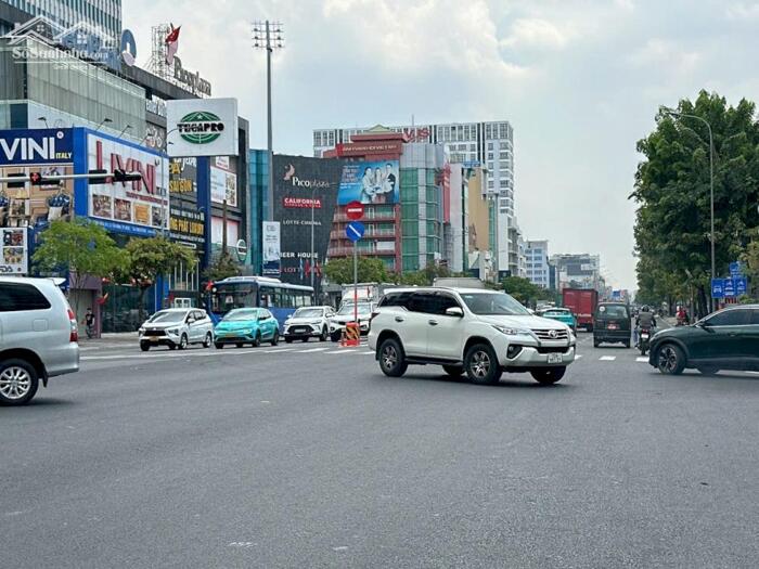 Hình ảnh Bán nhà 4 tầng BTCT hẻm 8m Cộng Hòa ngang 5m 100m2 có gara sát bên ga T3 chỉ 23 tỷ. 0