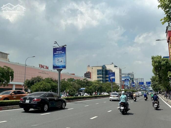 Hình ảnh Bán nhà 4 tầng BTCT hẻm 8m Cộng Hòa ngang 5m 100m2 có gara sát bên ga T3 chỉ 23 tỷ. 1