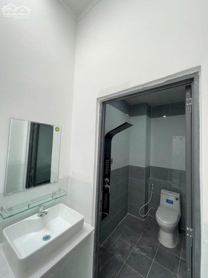 Hình ảnh NHÀ LẦU MỚI HOÀN THIỆN NGAY NHÀ THỜ TÂN TRIỀU 7