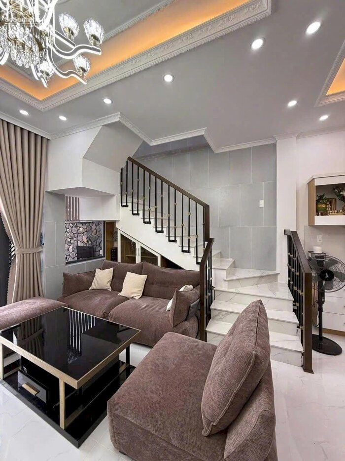 Hình ảnh Bán nhà phố hẻm ô tô lớn Ngô Thì Nhậm – trung tâm Đà Lạt – giá chỉ 7,3 tỷ! 5