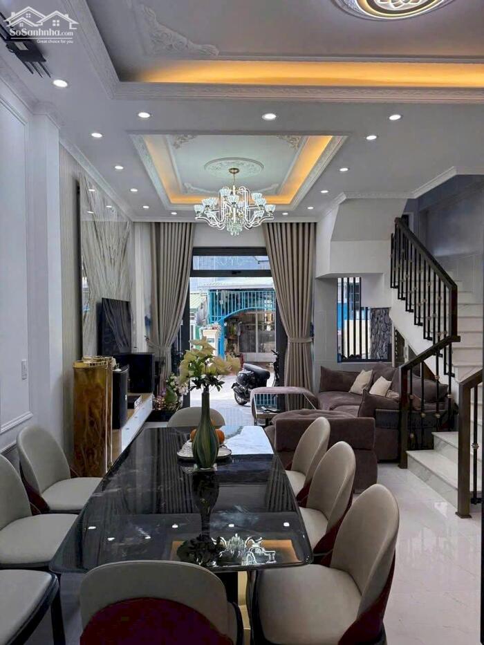 Hình ảnh Bán nhà phố hẻm ô tô lớn Ngô Thì Nhậm – trung tâm Đà Lạt – giá chỉ 7,3 tỷ! 4