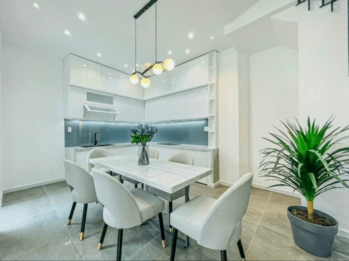 Hình ảnh Bán nhà Võng Thị 60m2 nhà đẹp ô tô vào nhà kinh doanh tốt thang máy 23.5 tỷ 1