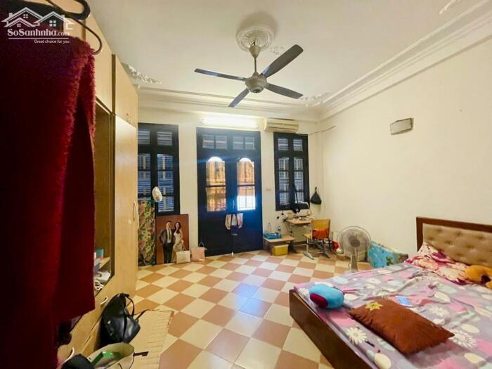 Hình ảnh Bán Nhà Mặt Phố Quận Ba Đình 80m2-4T MT5m 1 SỔ 1 CHỦ 59 Tỷ Mạc ĐĨnh Chi. 1