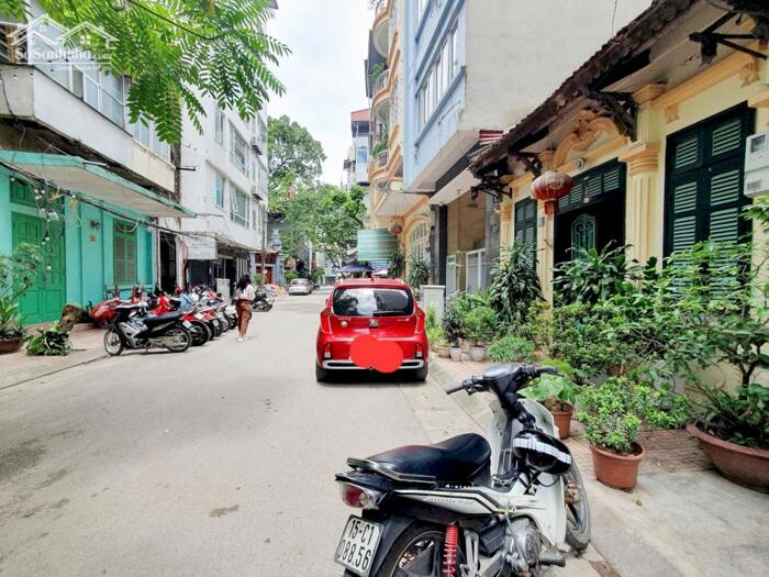 Hình ảnh Bán Nhà Mặt Phố Quận Ba Đình 80m2-4T MT5m 1 SỔ 1 CHỦ 59 Tỷ Mạc ĐĨnh Chi. 0