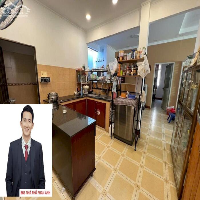 Hình ảnh Bán gấp nhà phố Thủ Đức | 96 m2 đất, nở hậu tài lộc | Nhà C4; 3 phòng ngủ rộng lớn. 2