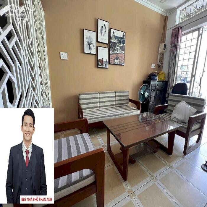 Hình ảnh Bán gấp nhà phố Thủ Đức | 96 m2 đất, nở hậu tài lộc | Nhà C4; 3 phòng ngủ rộng lớn. 7