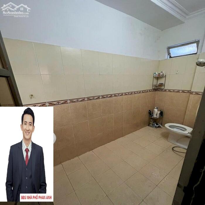Hình ảnh Bán gấp nhà phố Thủ Đức | 96 m2 đất, nở hậu tài lộc | Nhà C4; 3 phòng ngủ rộng lớn. 1
