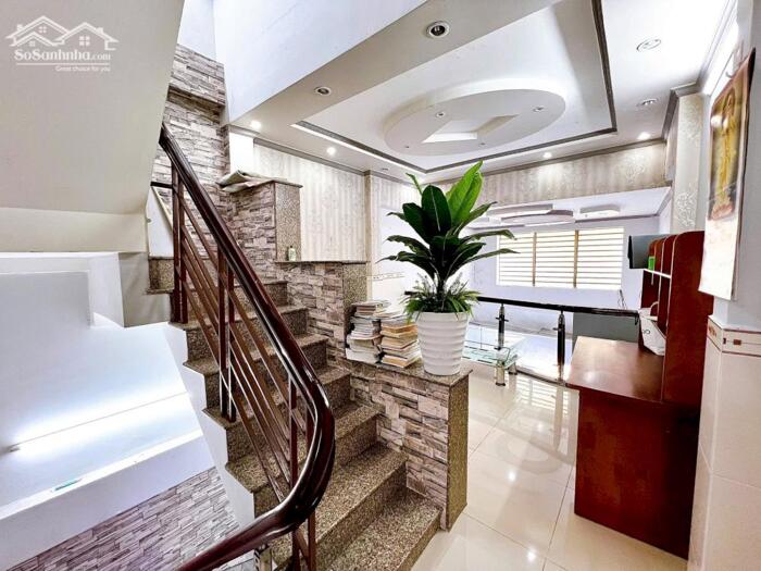 Hình ảnh CHO THUÊ nguyên căn Nhà 1T1L, Mặt Tiền 79 Trần Phú, tiện KDoanh, buôn bán, VPCTy, Spa,.... 5