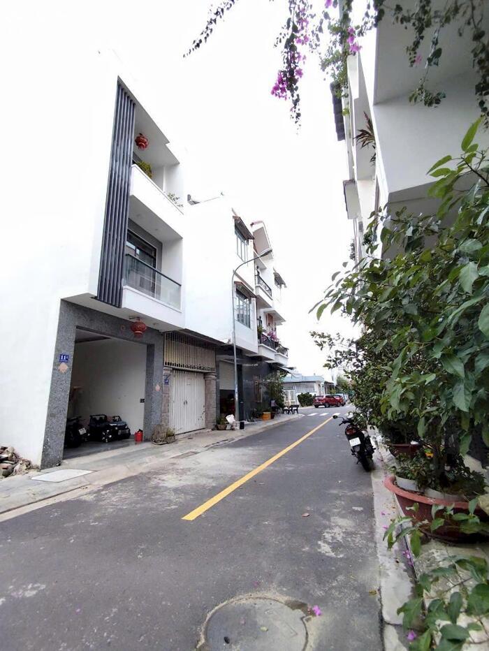 Hình ảnh Bán Đất Tặng Nhà – Khu Tdc Phước Long 4