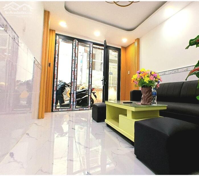 Hình ảnh Bán nhà Xuân Thuỷ 45m2 nhà đẹp ở ngay 20m ra ôtô vị trí đẹp 10.6 tỷ 1