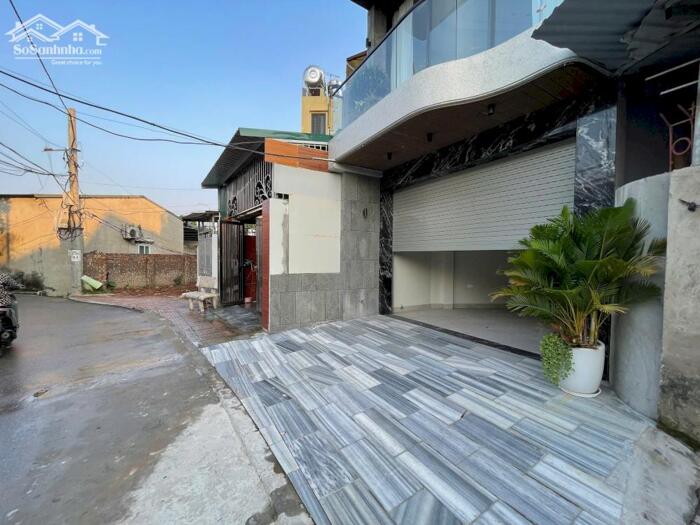 Hình ảnh Bán nhà khu đấu giá Cự Khối mới , 57m2 xây 7 tầng thang máy cao cấp, full nội thất, view hồ 0