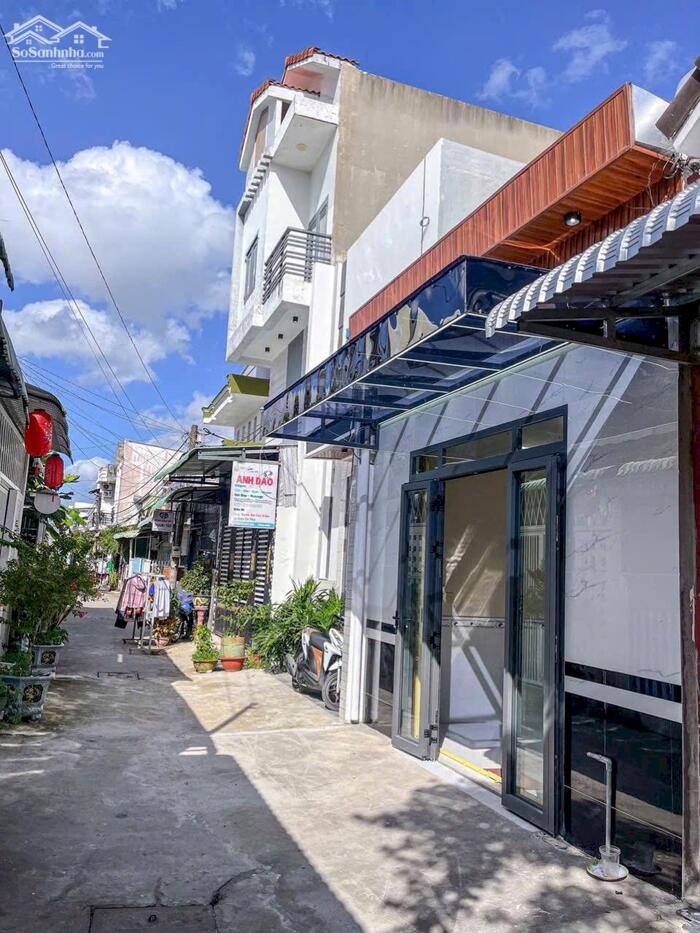 Hình ảnh BÁN NHÀ 1TRỆT 1LỮNG, mới đẹp, mua vào ở ngay. TRỤC CHÍNH đoạn ngoài 0