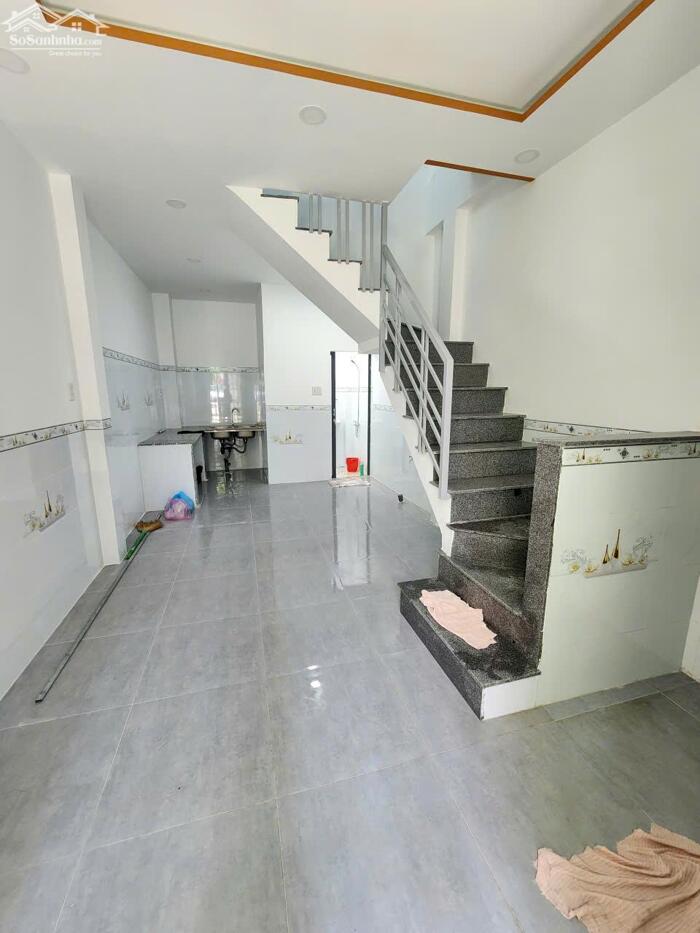 Hình ảnh Nhà mới xây,bé bé mà xinh xinh dành cho gia chủ có dân số ít. 6