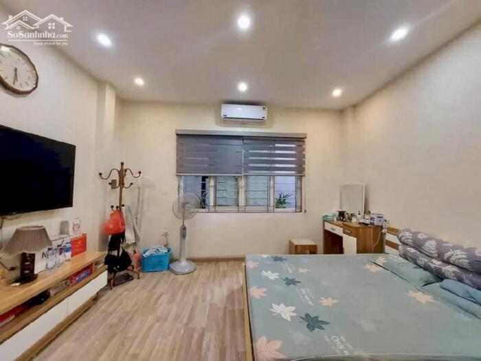 Hình ảnh Bán nhà Đống Đa – Nhà phố Khâm Thiên 5 tầng, 3 ngủ, sổ đỏ, full nội thất, giá chỉ 7.2 tỷ 0