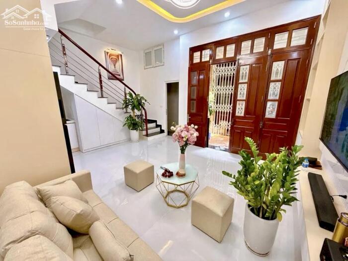 Hình ảnh Bán nhà Đống Đa – Nhà phố Thái Thịnh 5 tầng, 3 ngủ, full nội thất, giá chỉ 7.75 tỷ 0