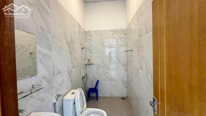 Hình ảnh Bán đất có nhà cấp 4 đường Nguyễn Khánh Toàn 1